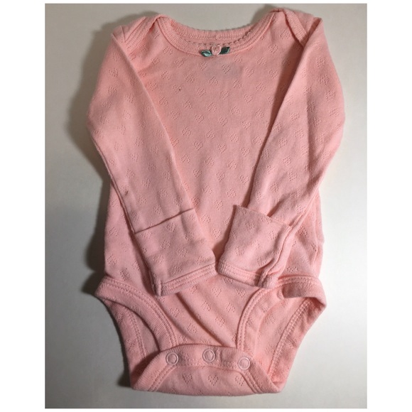 3/$20 💞Carter’s NB Long-sleeved Onesie - Picture 1 of 3